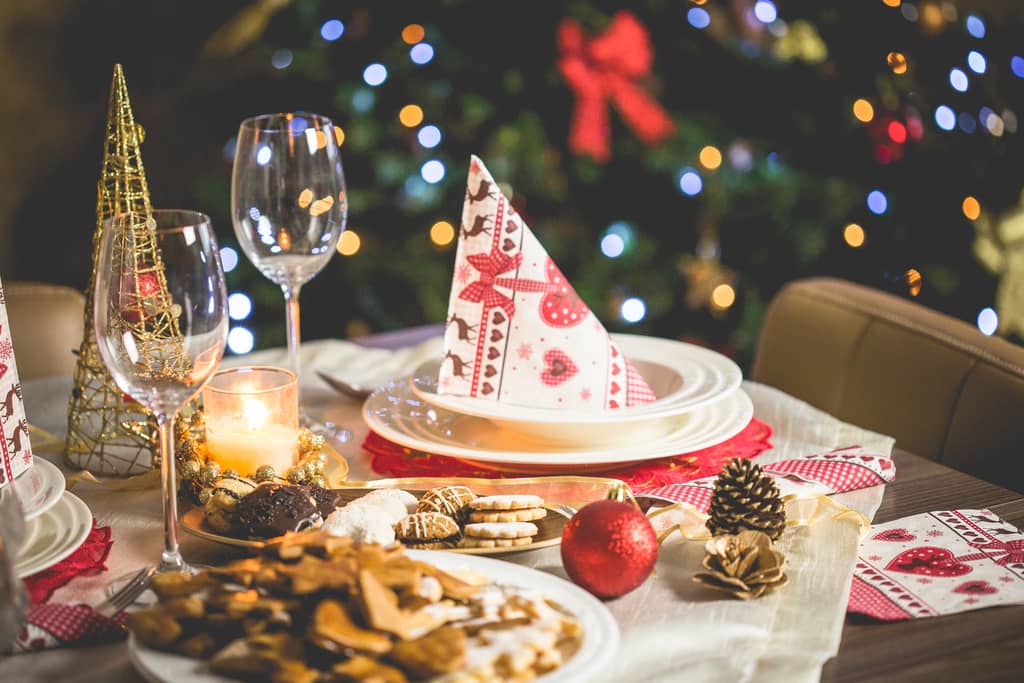 MOST HEART ATTACKS HAPPEN IN THE WINTER. DON’T LET HOLIDAY EATING PUT YOUR LIFE AT RISK